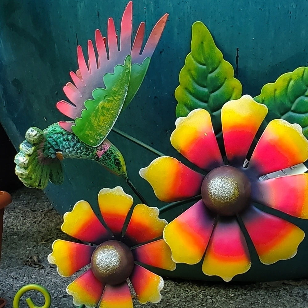 GARDEN ART Metal Flower Garden Art NWT - Picture 4 of 8